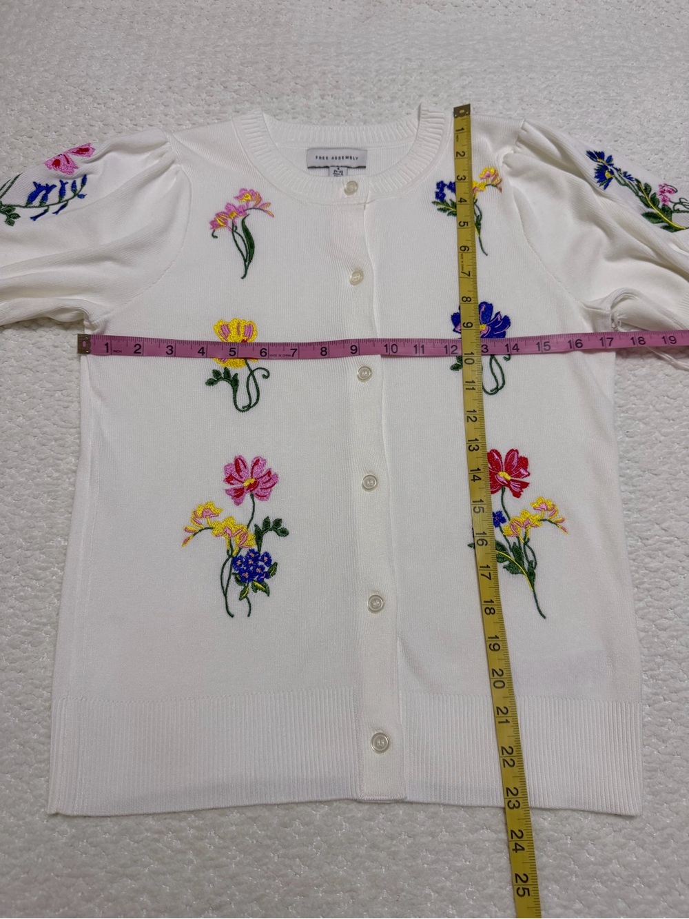 Free Assembly Embroidered Cardigan Sweater with Puff Sleeves Women’s Size Small - Picture 7 of 12